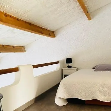 Boug 1 Apartment *
